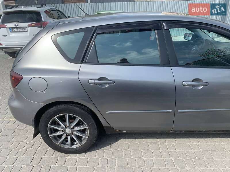 Хэтчбек Mazda 3 2004 в Львове