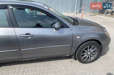 Хэтчбек Mazda 3 2004 в Львове