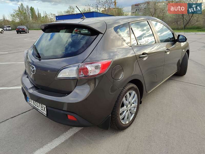 Хэтчбек Mazda 3 2009 в Одессе