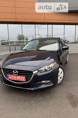 Седан Mazda 3 2017 в Львове