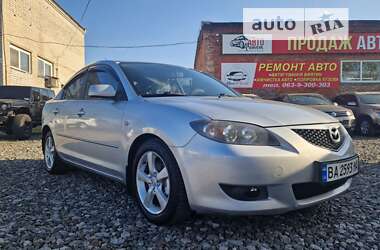 Седан Mazda 3 2006 в Смеле