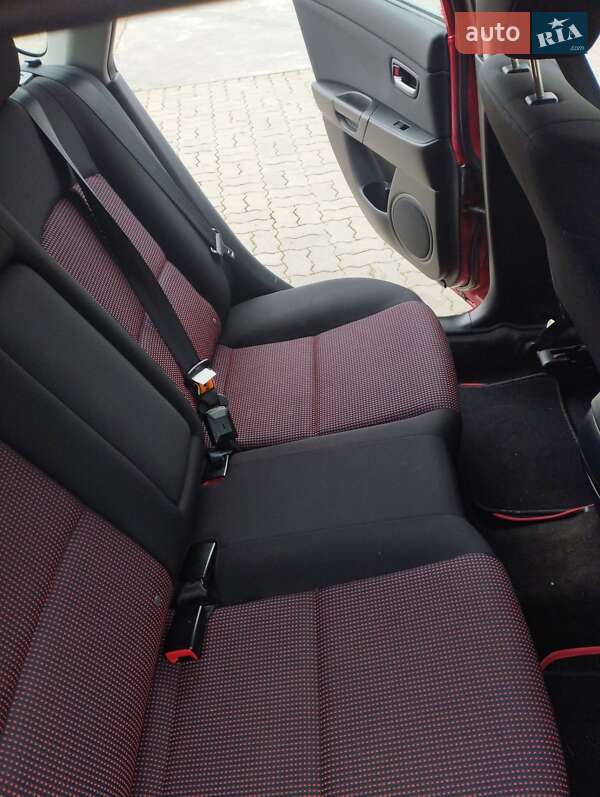 Хэтчбек Mazda 3 2004 в Львове