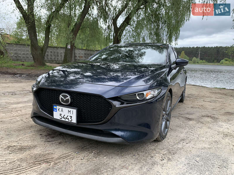 Mazda 3 2019