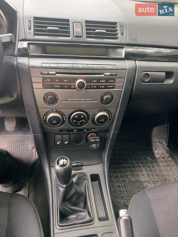Седан Mazda 3 2008 в Миргороде