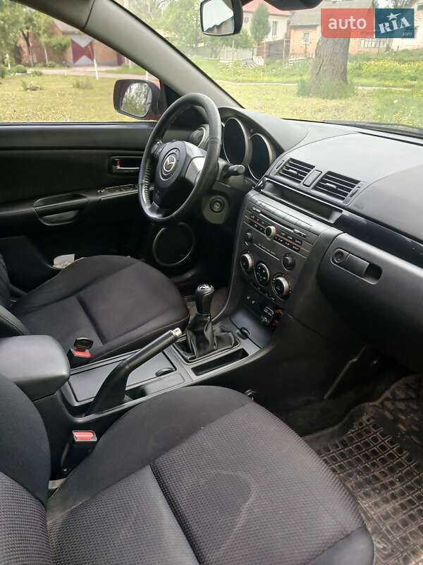 Седан Mazda 3 2008 в Миргороде