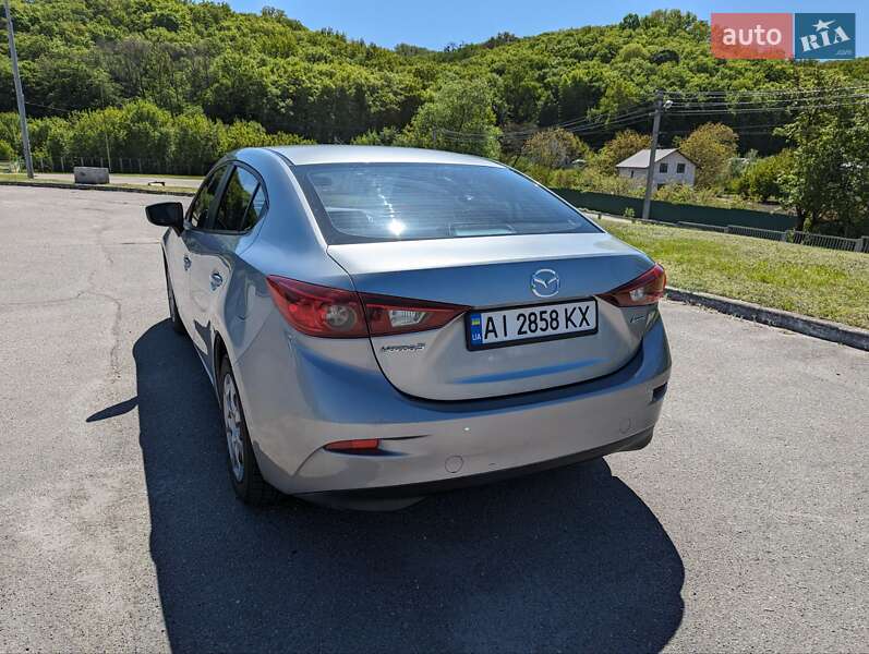 Седан Mazda 3 2014 в Обухове