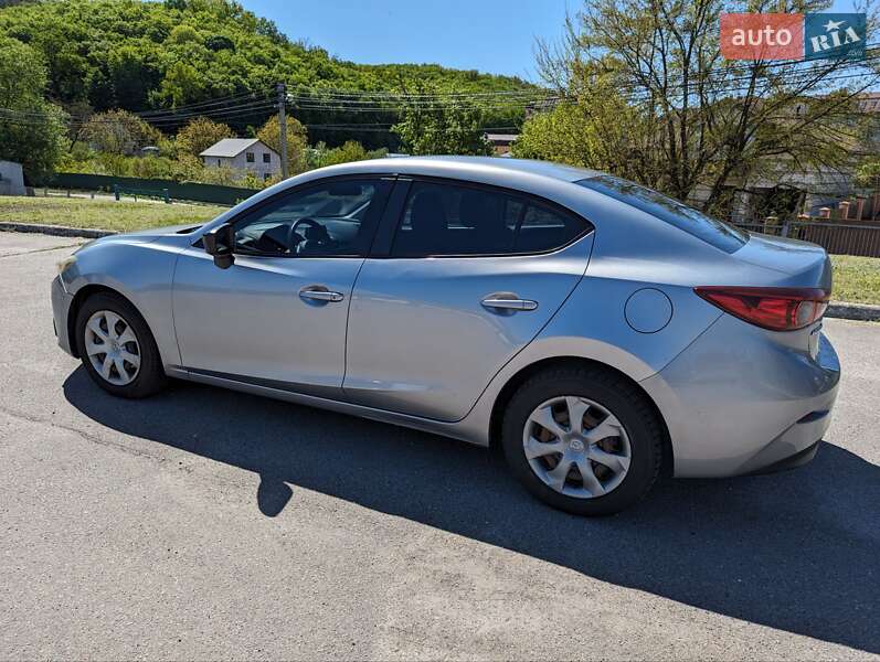 Седан Mazda 3 2014 в Обухове