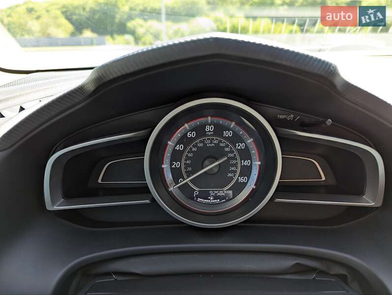 Седан Mazda 3 2014 в Обухове