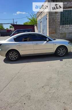 Седан Mazda 3 2006 в Днепре