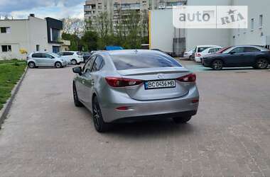 Седан Mazda 3 2015 в Львове