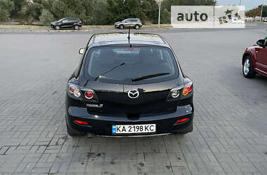 Хэтчбек Mazda 3 2006 в Софиевской Борщаговке