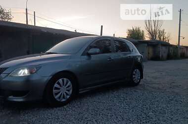 Хэтчбек Mazda 3 2004 в Кривом Роге