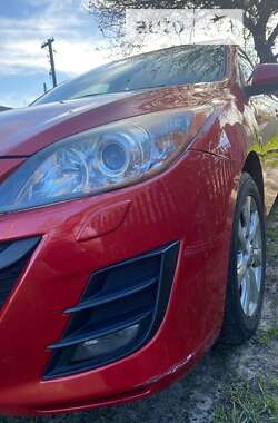 Седан Mazda 3 2010 в Чернигове