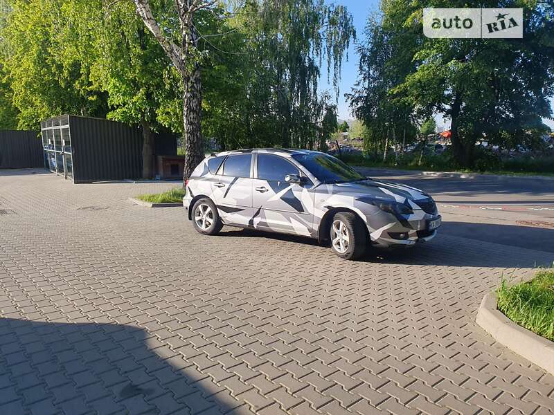 Хетчбек Mazda 3 2004 в Вишневому