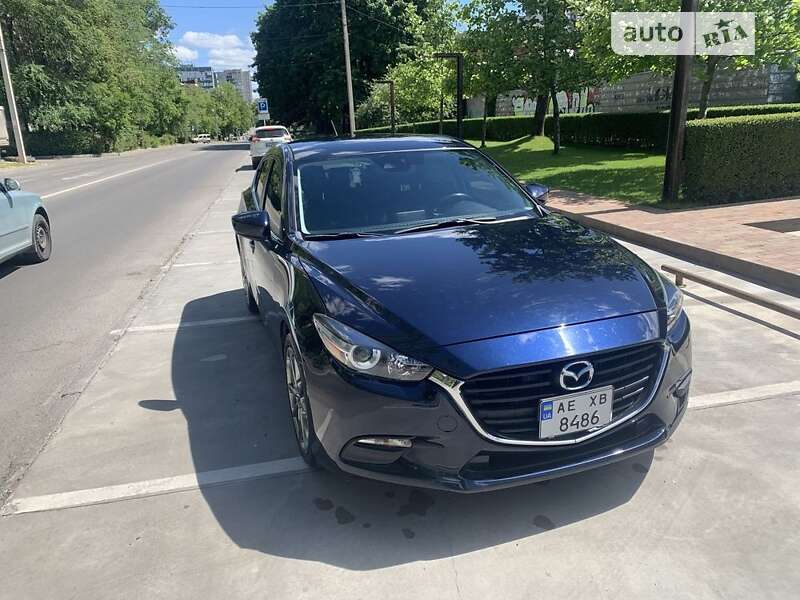 Хэтчбек Mazda 3 2018 в Днепре