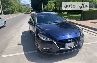Хэтчбек Mazda 3 2018 в Днепре