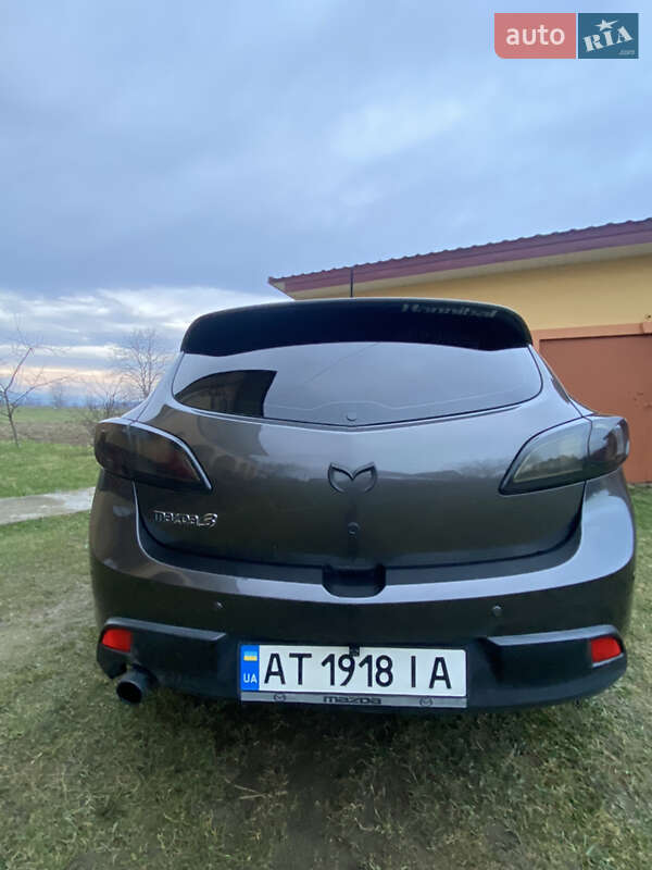 Хетчбек Mazda 3 2009 в Надвірній