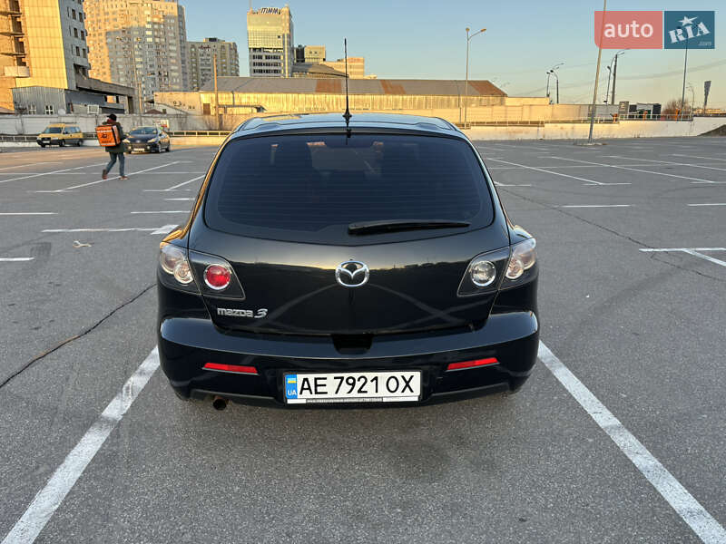 Хэтчбек Mazda 3 2006 в Киеве