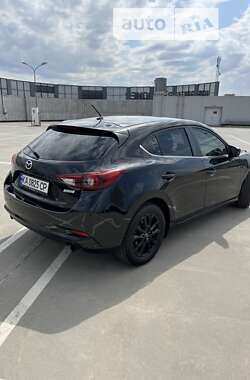 Хэтчбек Mazda 3 2015 в Киеве