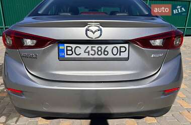 Седан Mazda 3 2014 в Львове