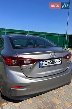 Седан Mazda 3 2014 в Самборе