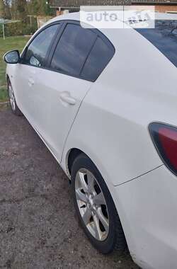 Седан Mazda 3 2011 в Боярці