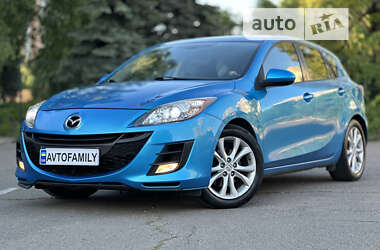 Хэтчбек Mazda 3 2010 в Киеве