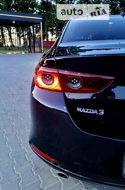 Седан Mazda 3 2019 в Львове