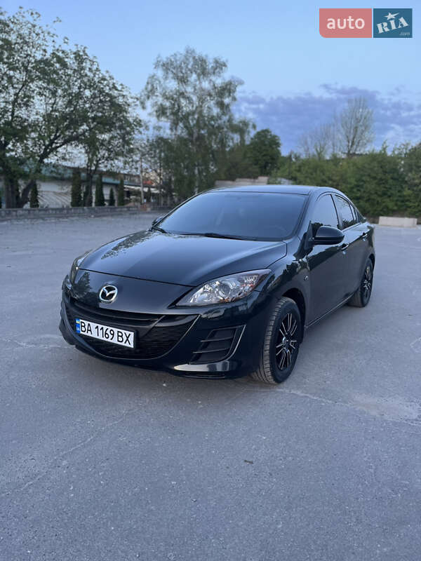Седан Mazda 3 2010 в Тернополе