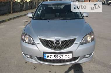 Седан Mazda 3 2004 в Городку