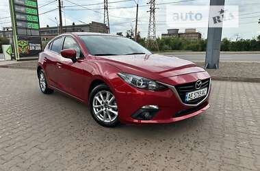 Хэтчбек Mazda 3 2015 в Кривом Роге