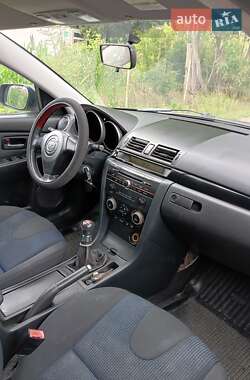 Хэтчбек Mazda 3 2005 в Львове