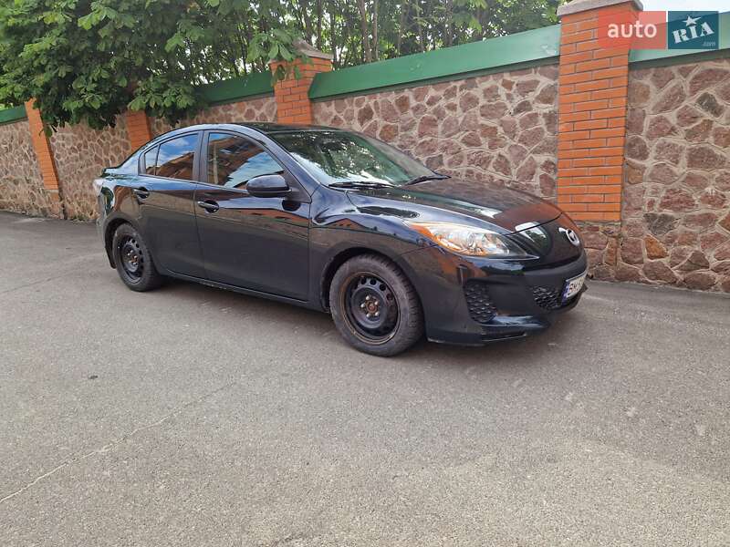 Седан Mazda 3 2012 в 