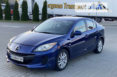 Седан Mazda 3 2013 в Киеве