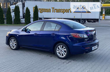 Седан Mazda 3 2013 в Киеве