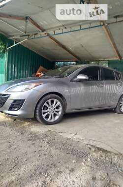 Хетчбек Mazda 3 2010 в Ужгороді