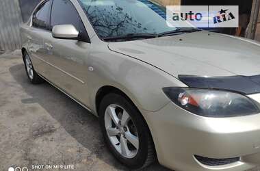 Седан Mazda 3 2004 в Днепре