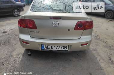 Седан Mazda 3 2004 в Днепре