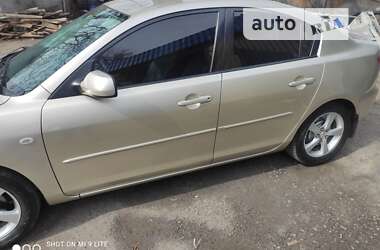 Седан Mazda 3 2004 в Днепре