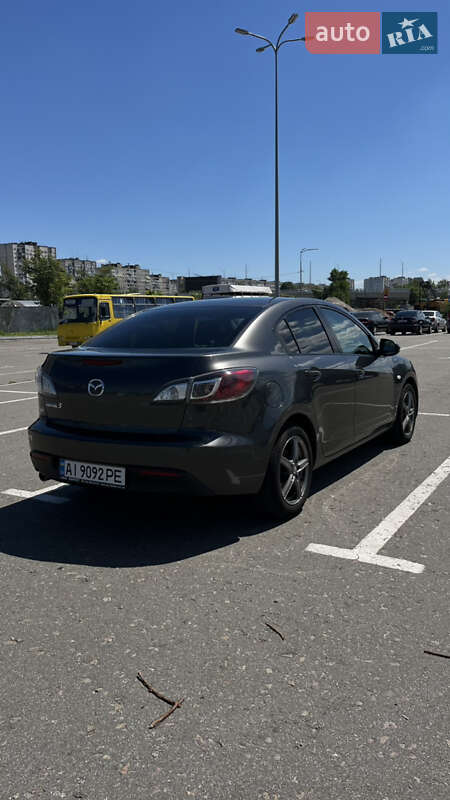 Седан Mazda 3 2010 в Києві