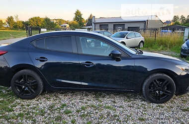 Седан Mazda 3 2014 в Киеве