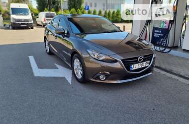 Седан Mazda 3 2014 в Киеве