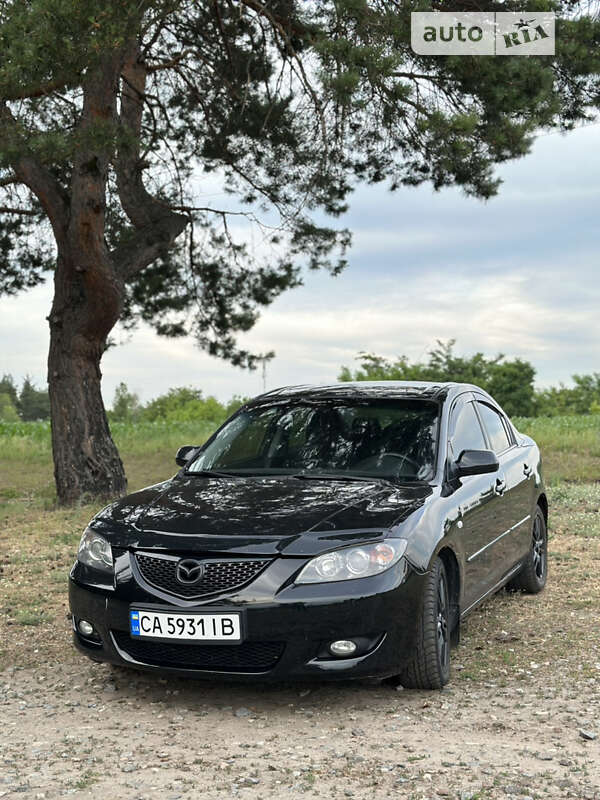 Седан Mazda 3 2005 в Смілі