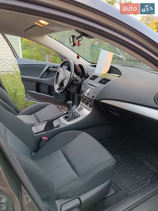 Хетчбек Mazda 3 2009 в Калинівці