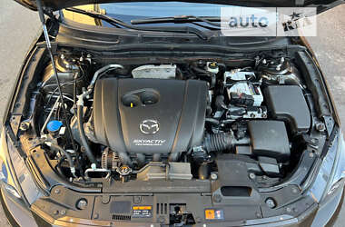 Хэтчбек Mazda 3 2014 в 