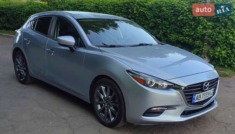 Хэтчбек Mazda 3 2018 в Жмеринке