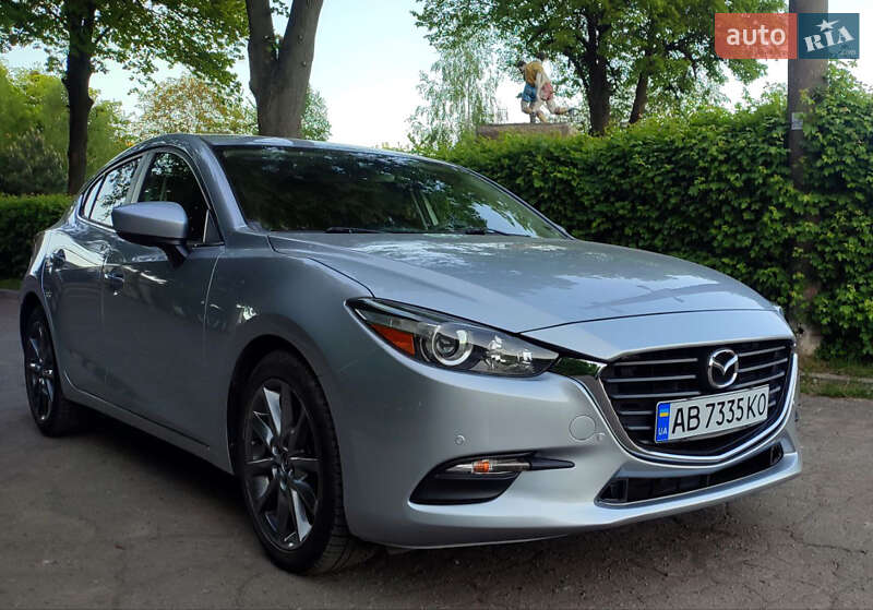 Хэтчбек Mazda 3 2018 в Жмеринке