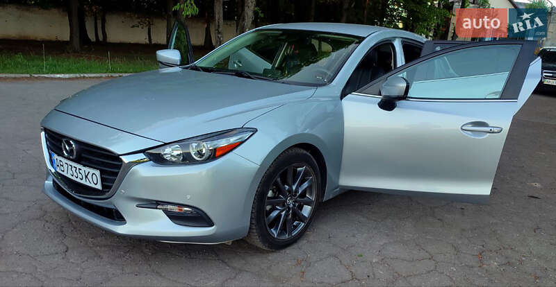 Хэтчбек Mazda 3 2018 в Жмеринке