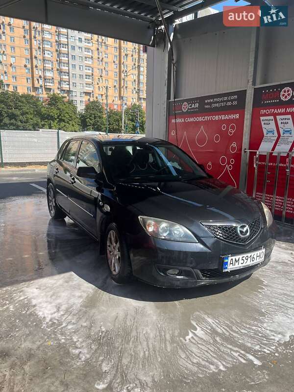 Хэтчбек Mazda 3 2006 в Овруче