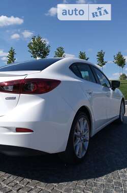 Седан Mazda 3 2016 в Днепре